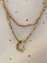 Load image into Gallery viewer, Brass cube chain with brass ring
